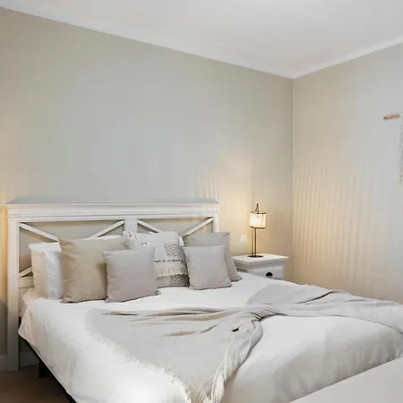 2 Bedroom In The Heart Of Puerto Banus * Marbella