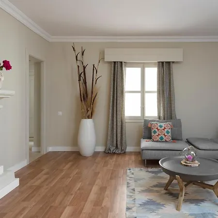 2 Bedroom In The Heart Of Puerto Banus Apartment Marbella